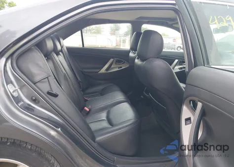 2010 Toyota Camry Se z USA, uszkodzony, nr VIN 4T1BF3EK1AU024574